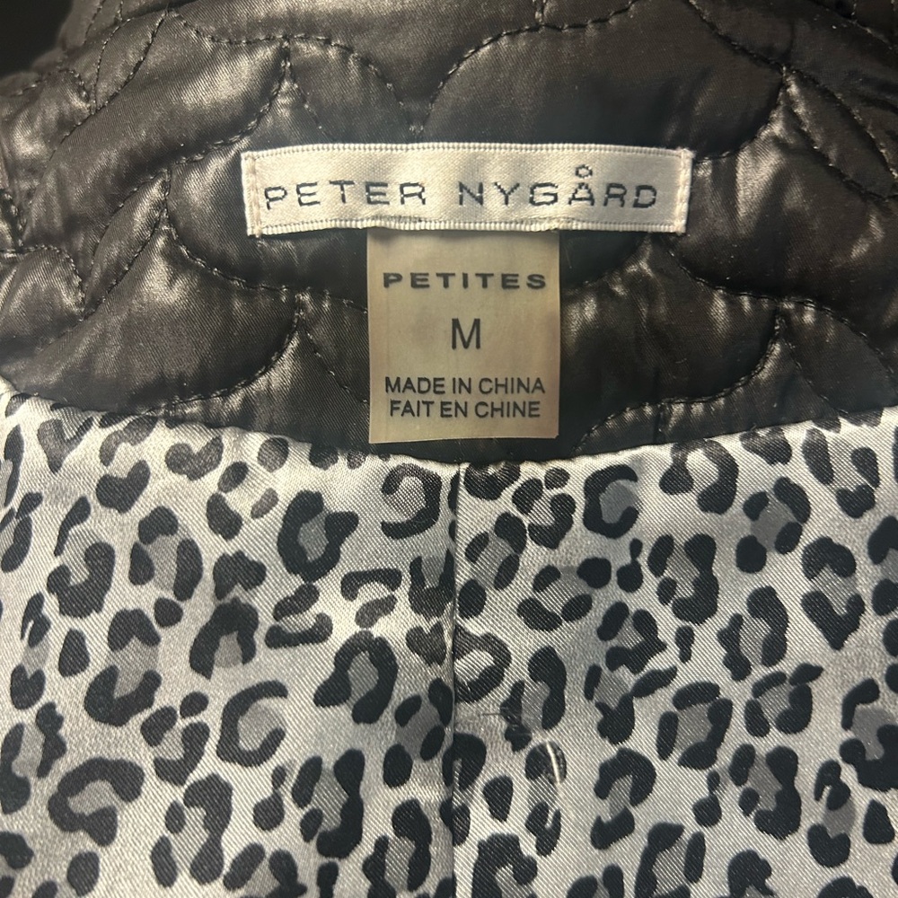 Peter Nygard Black Quilted Vest with Faux Fur Trim - Picture 8 of 9